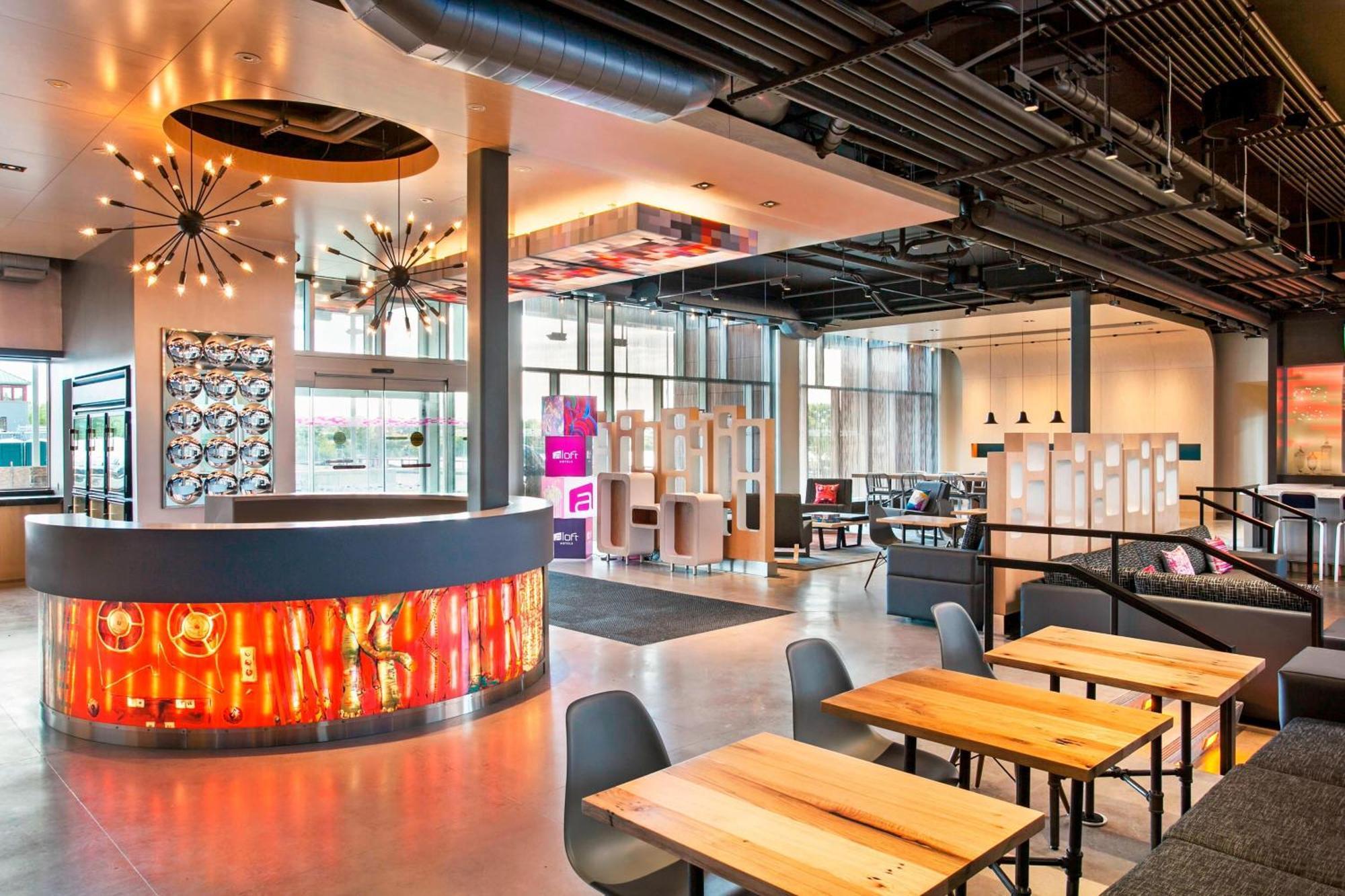 Aloft Syracuse Inner Harbor Exterior photo